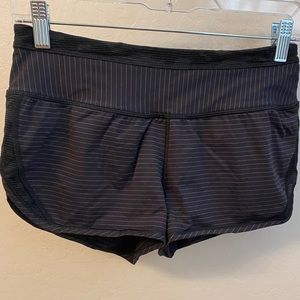 Lululemon Run Speed, Pinstripe & Rose Gold Zipper